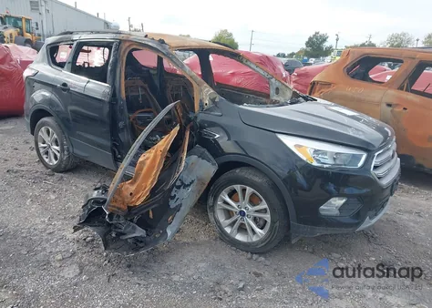 2018 Ford Escape Se из США, поврежденный, VIN 1FMCU9GD5JUC31920